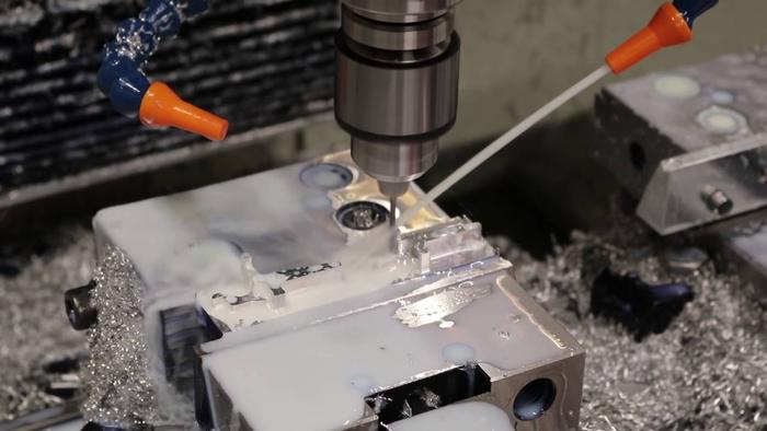 Gia công cơ khí CNC cắt gọt